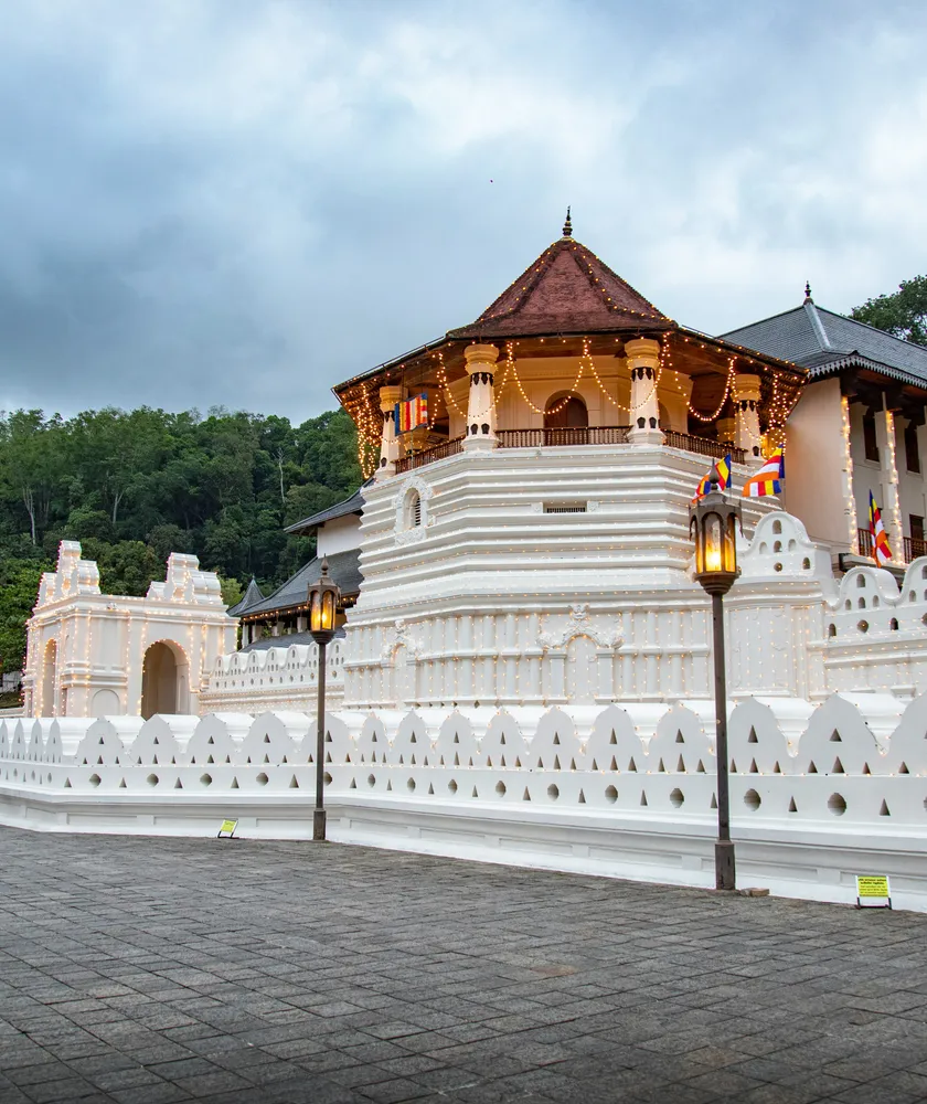 Kandy & Temple of the Tooth